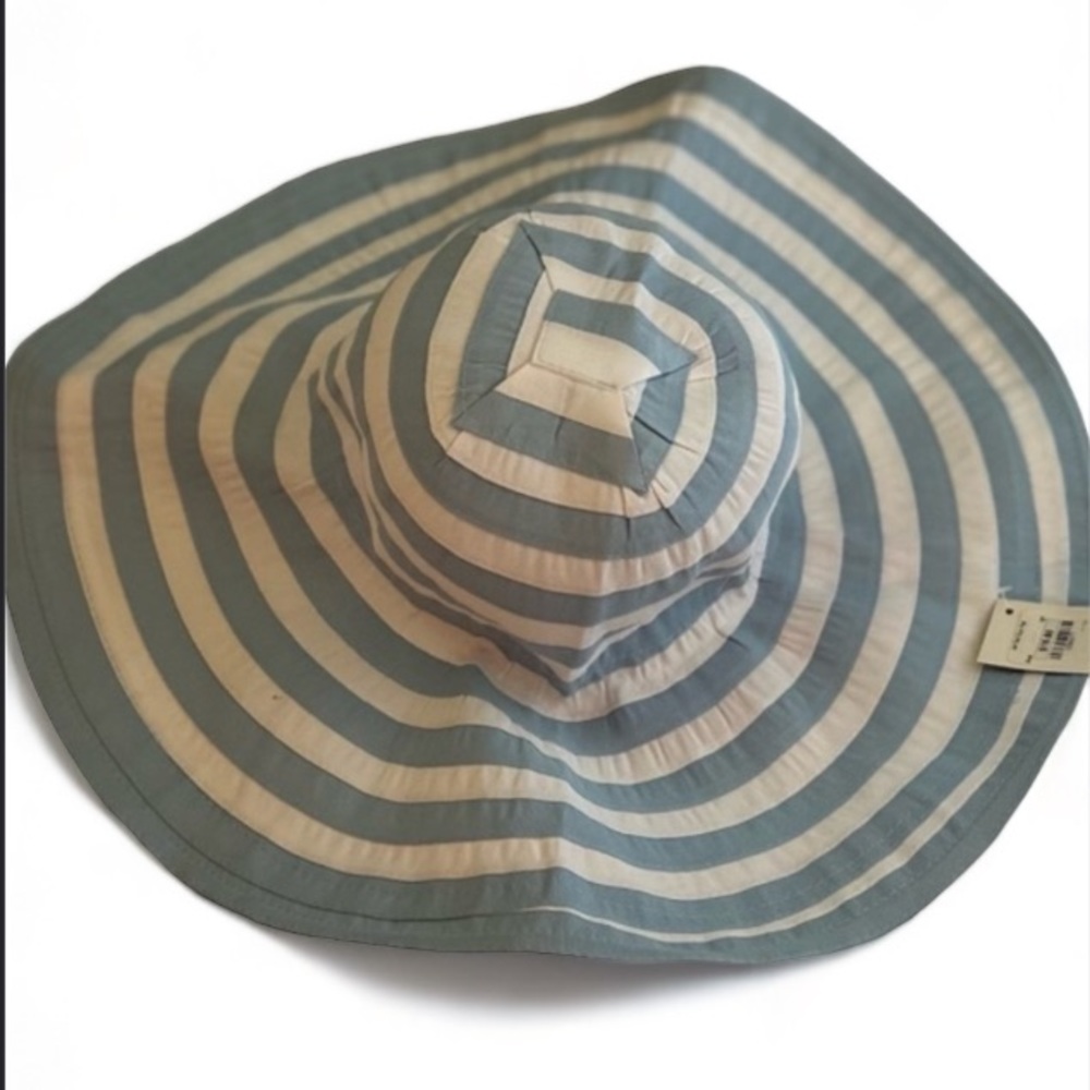 Royal Standard Striped Floppy Beach / Pool Hat Size O/S Fits Most NWT NEW